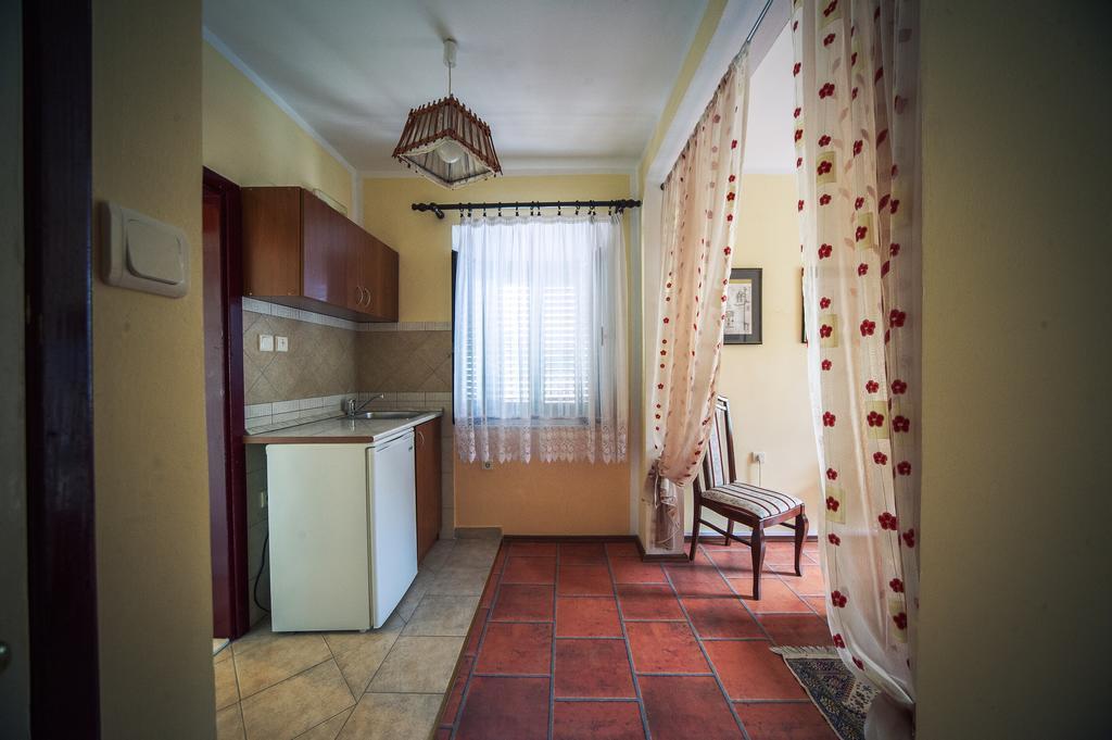 Apartments Villa Ferri Котор Экстерьер фото