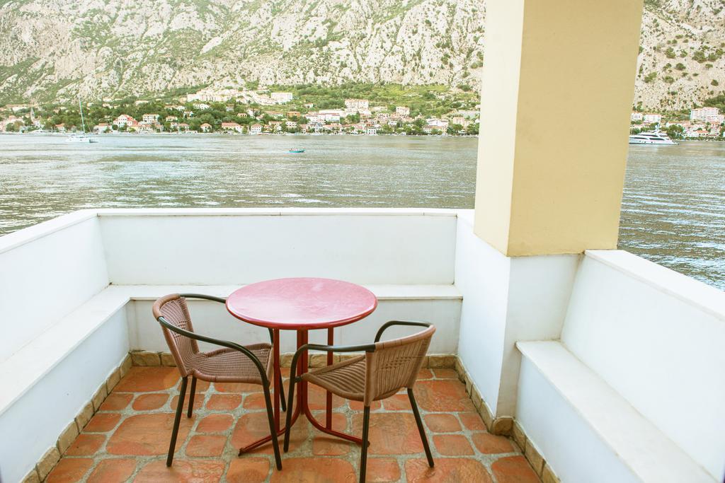 Apartments Villa Ferri Котор Экстерьер фото